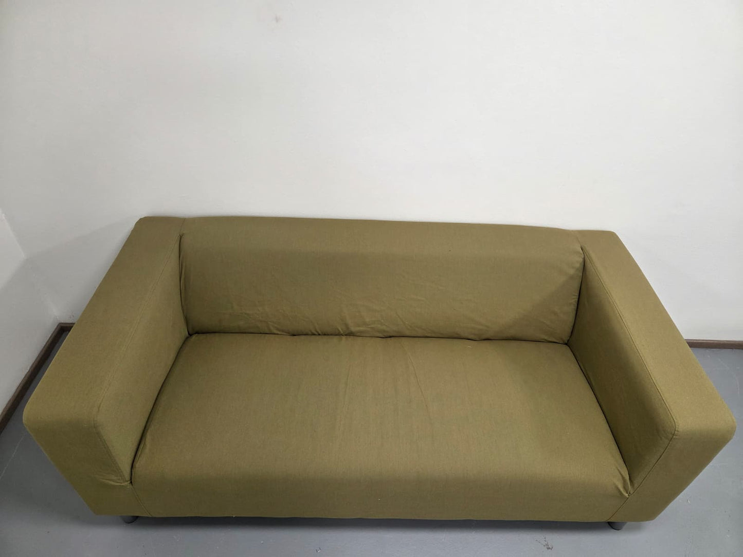 Ikea Klippan 2:n istuttava sohva