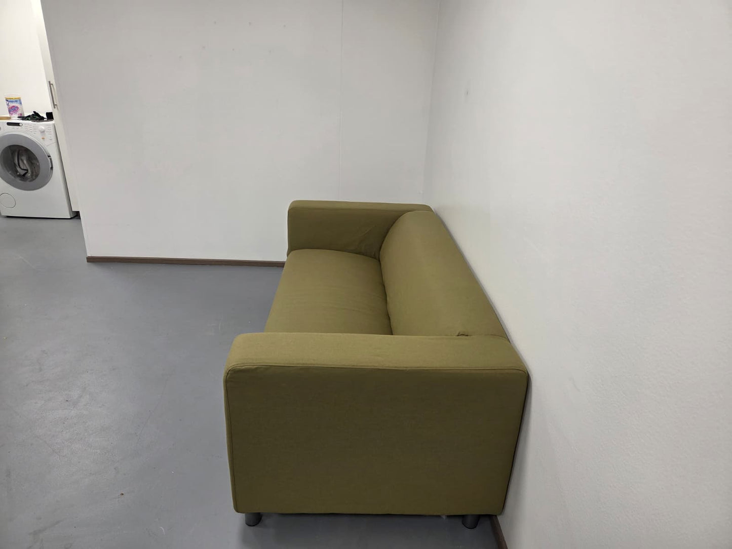 Ikea Klippan 2:n istuttava sohva