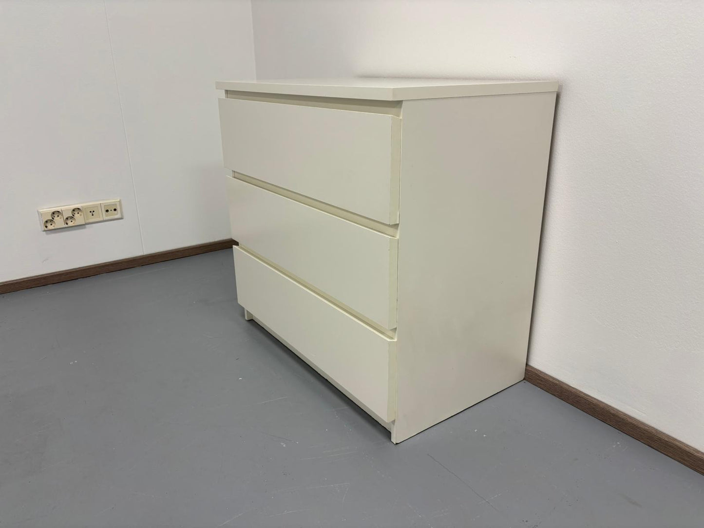 Ikea Malm Lipasto
