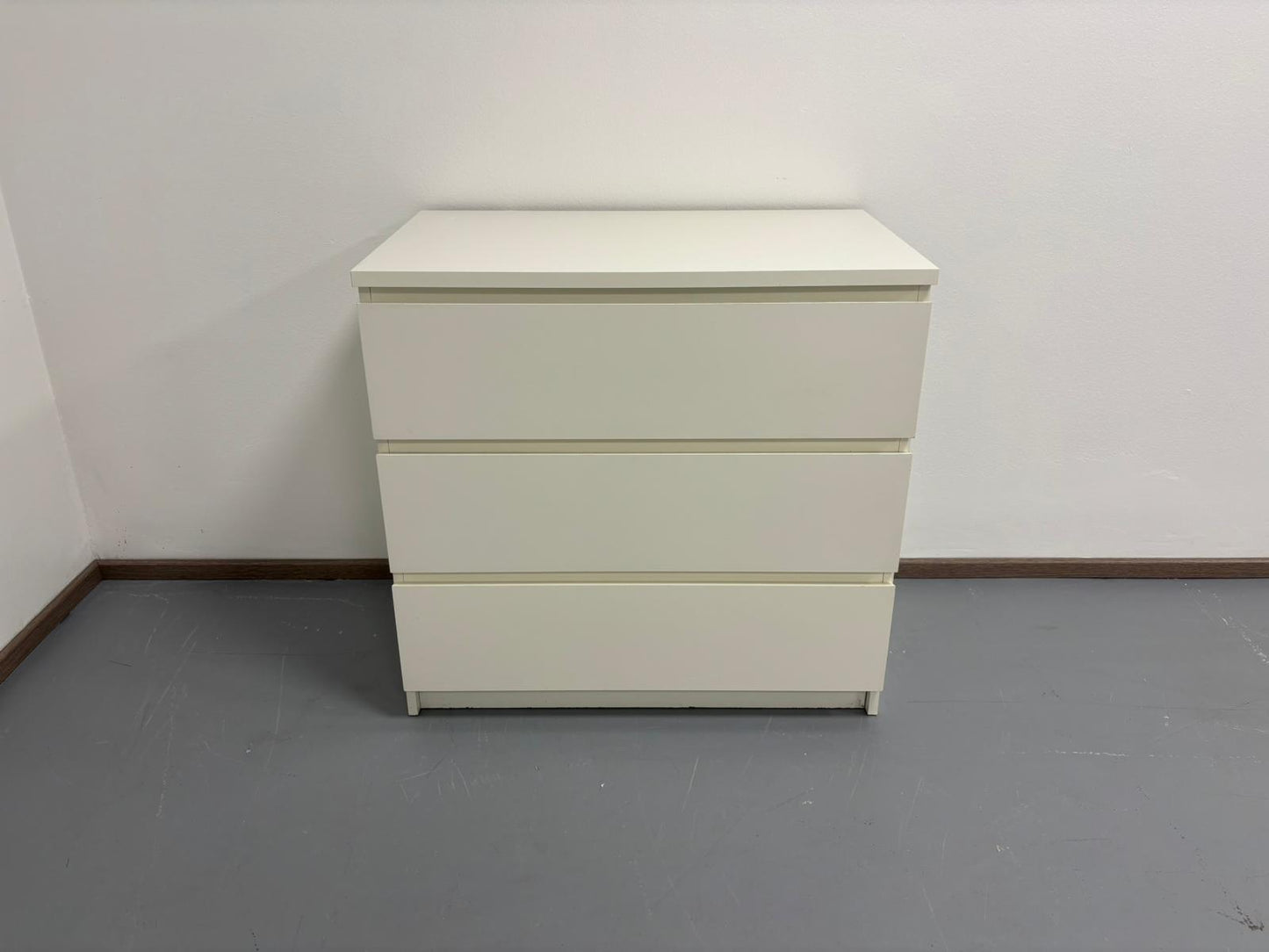 Ikea Malm Lipasto