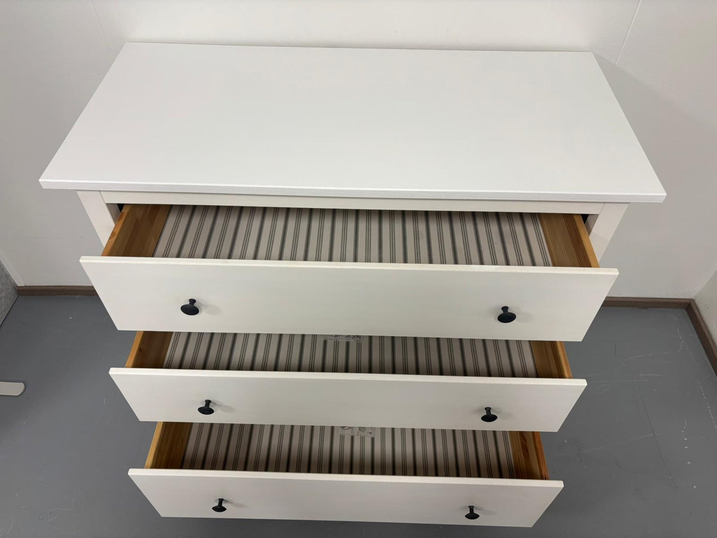 Ikea Hemnes Lipasto