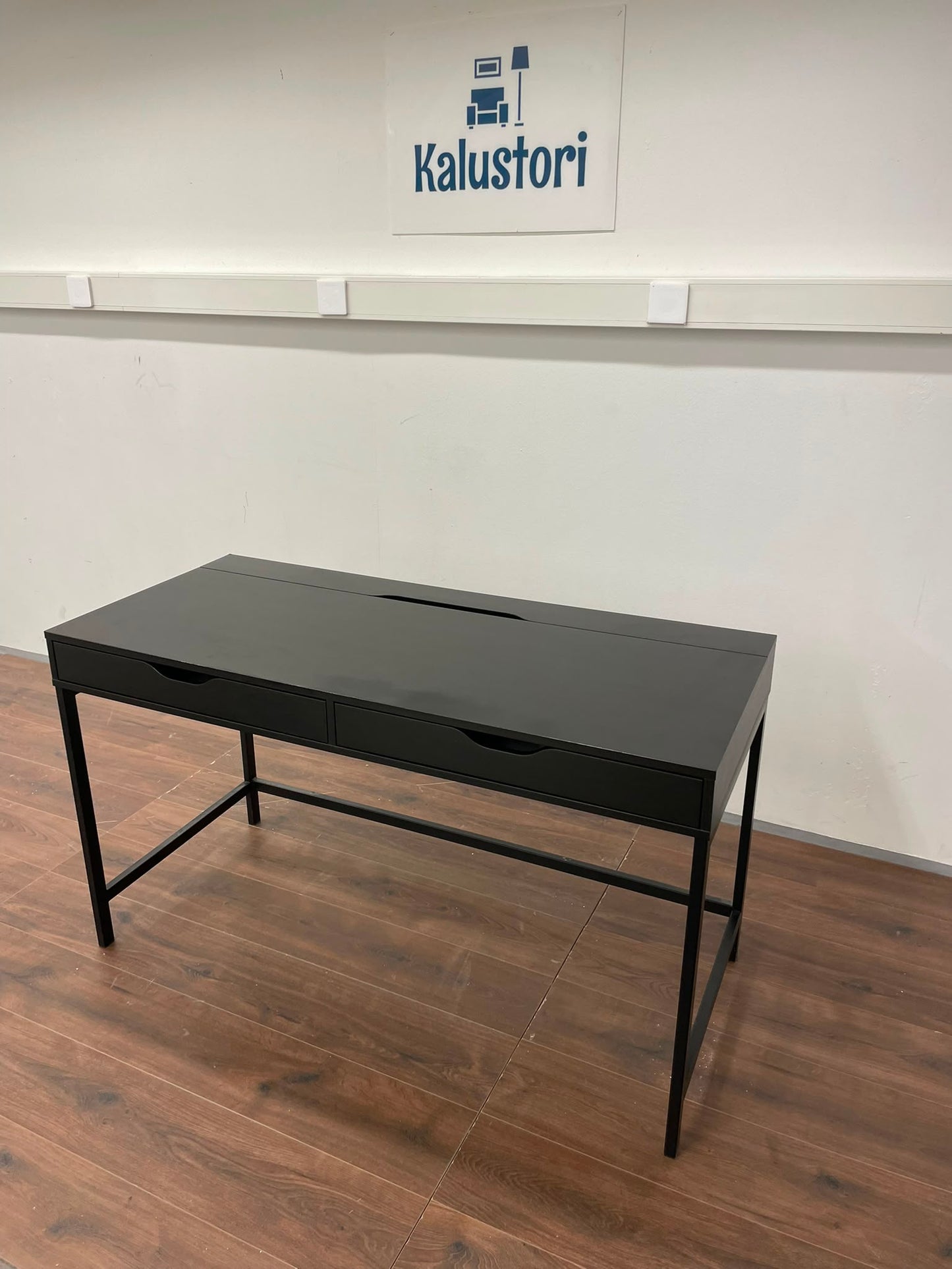 Ikea ALEX Työpöytä, 132x58 cm Kalustori