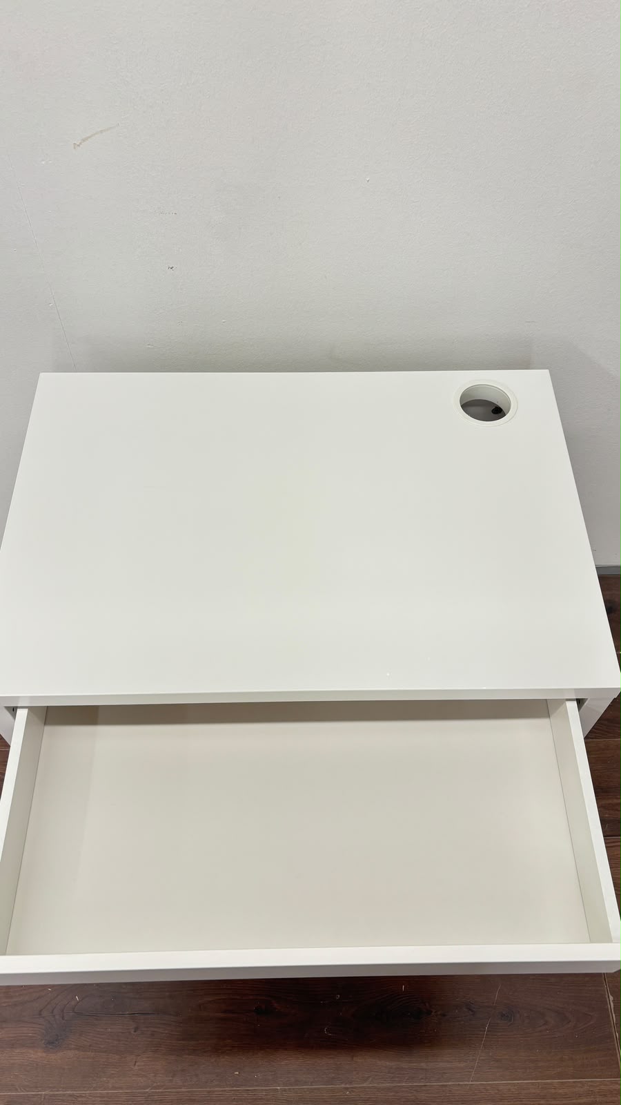 Ikea MICKE Työpöytä, valkoinen,73x50 cm Kalustori