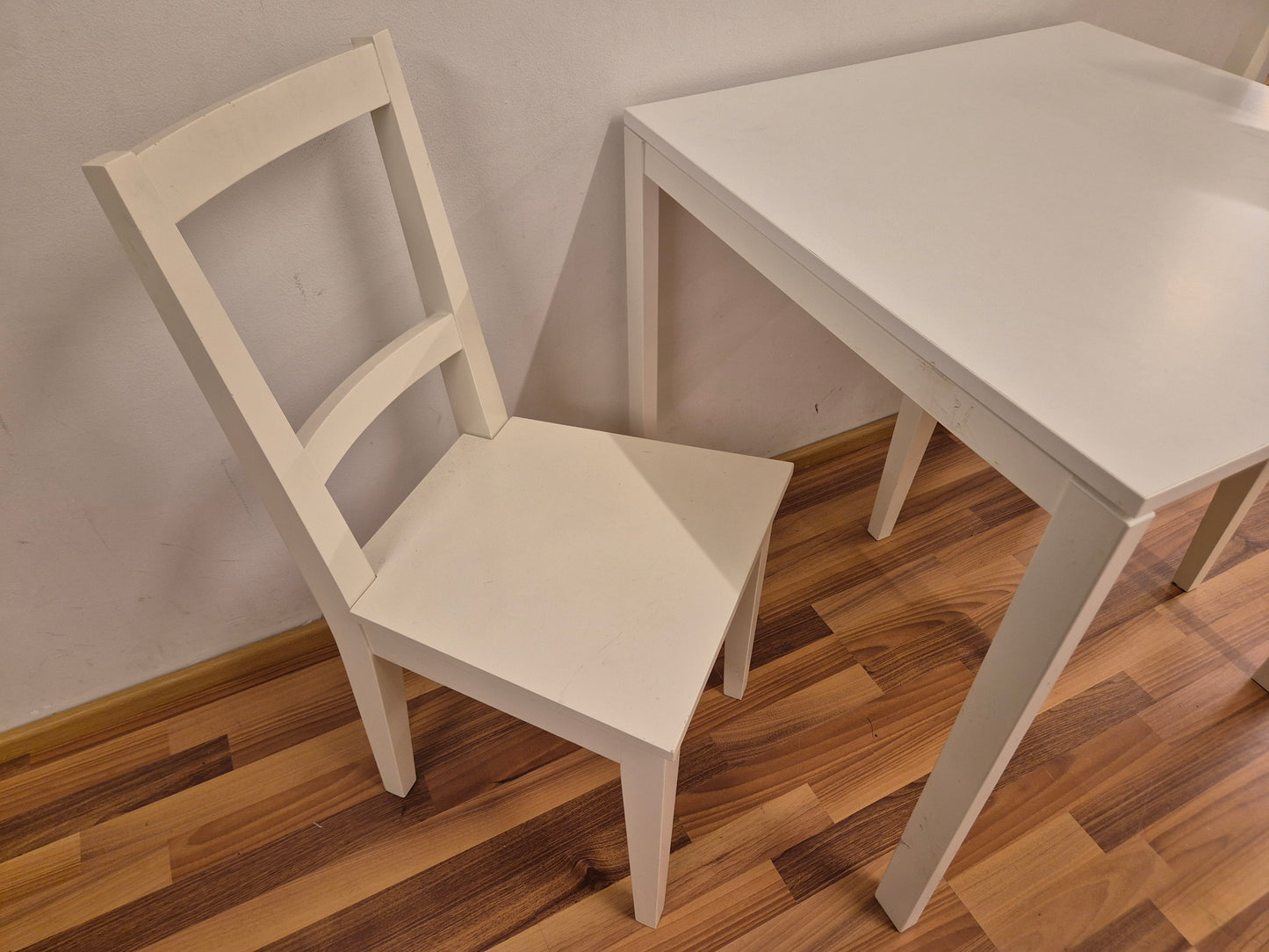 Ikea Melltrop Ruokapöytä ja 2 Tuolia