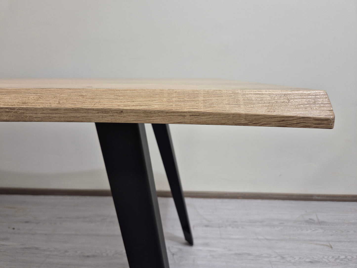 Ruokapöytä Kalustori