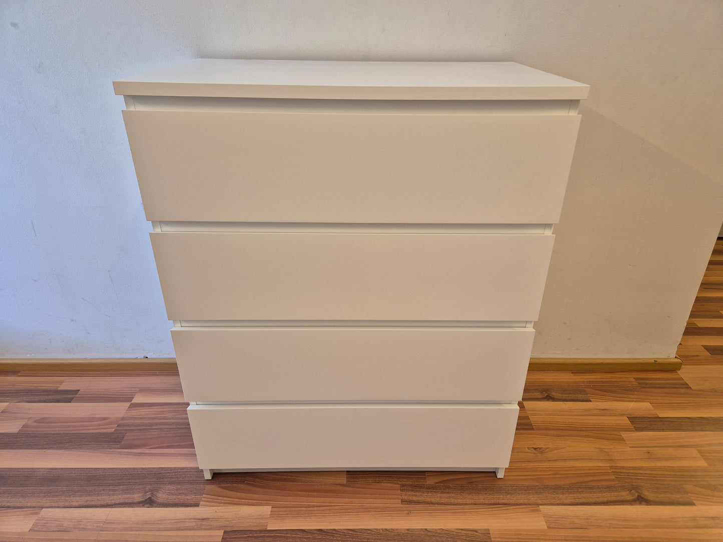 Ikea Malm Lipasto