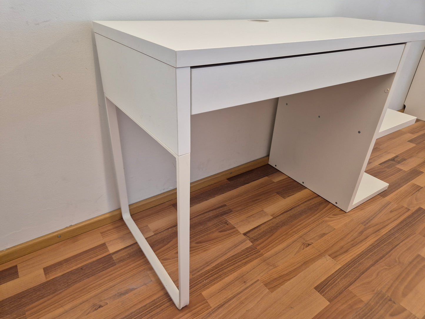 Ikea Micke Työpöytä