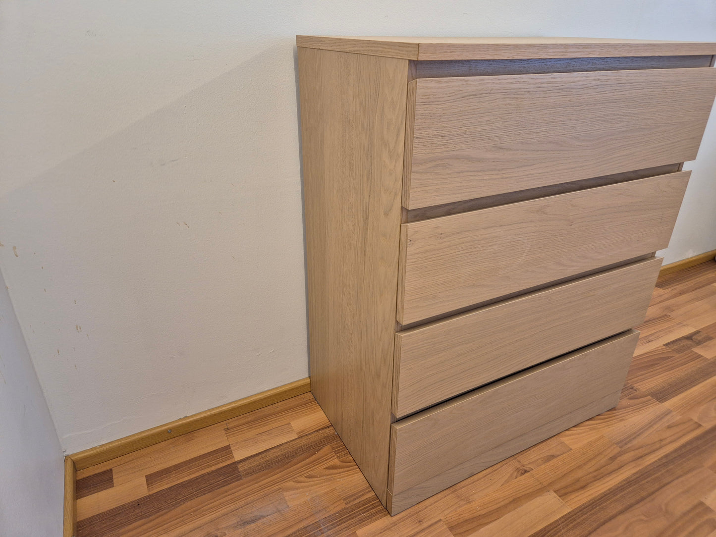 Ikea Malm Lipasto