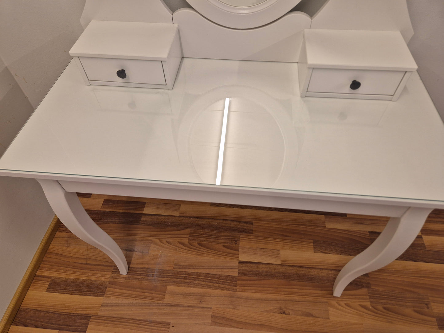 Ikea Hemnes Meikkippöytä/Kampauspöytä