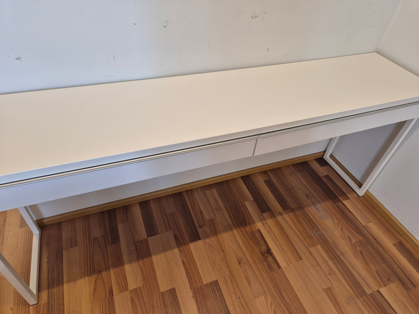 Ikea Bestå Burs työpöytä