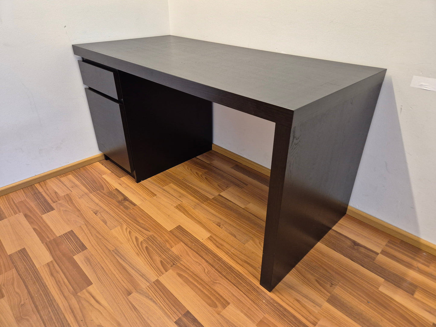 Ikea Malm Työpöytä
