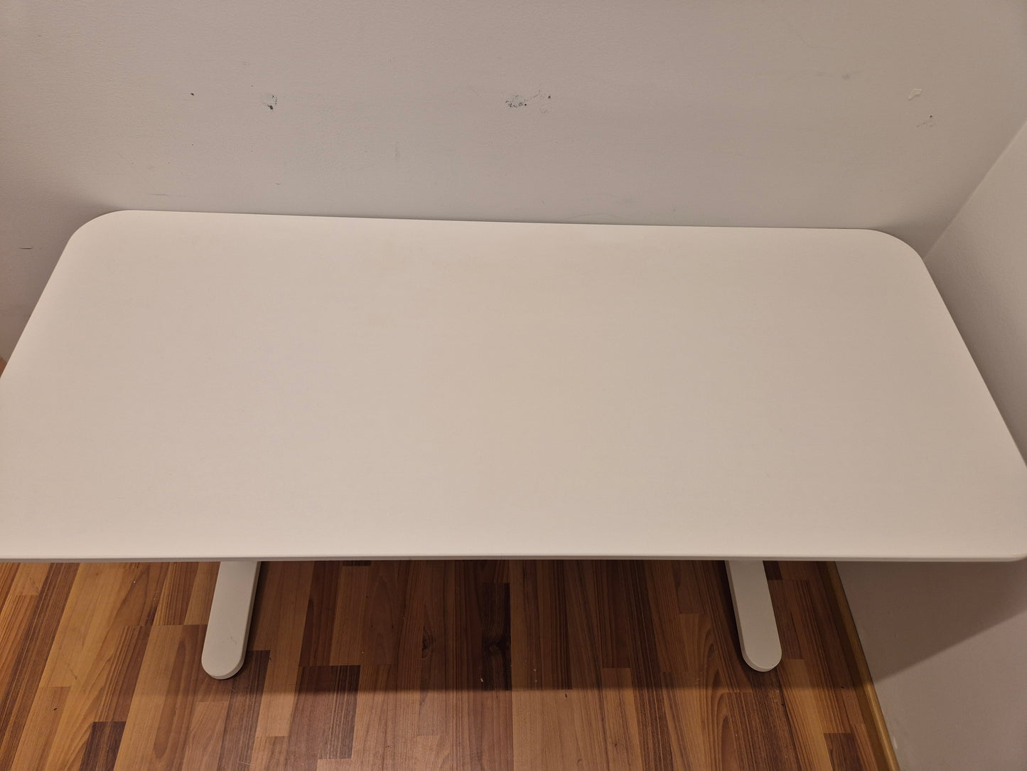 Ikea Bekant Työpöytä