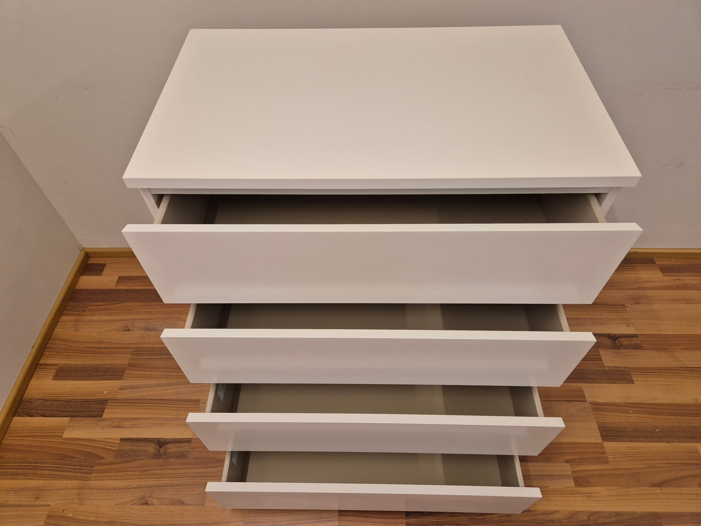 Ikea Malm Lipasto