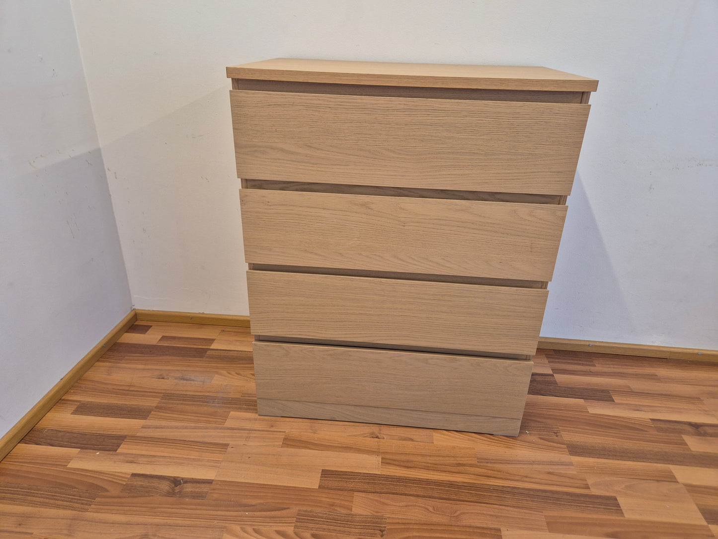 Ikea Malm Lipasto