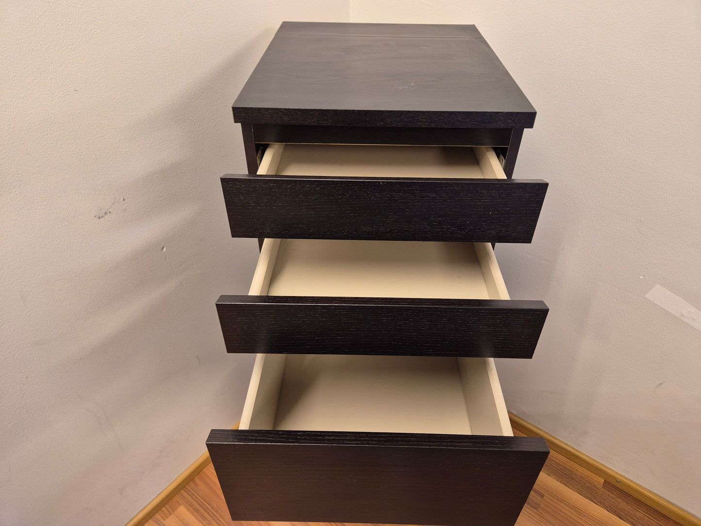 Ikea Peilillä Malm Lipasto