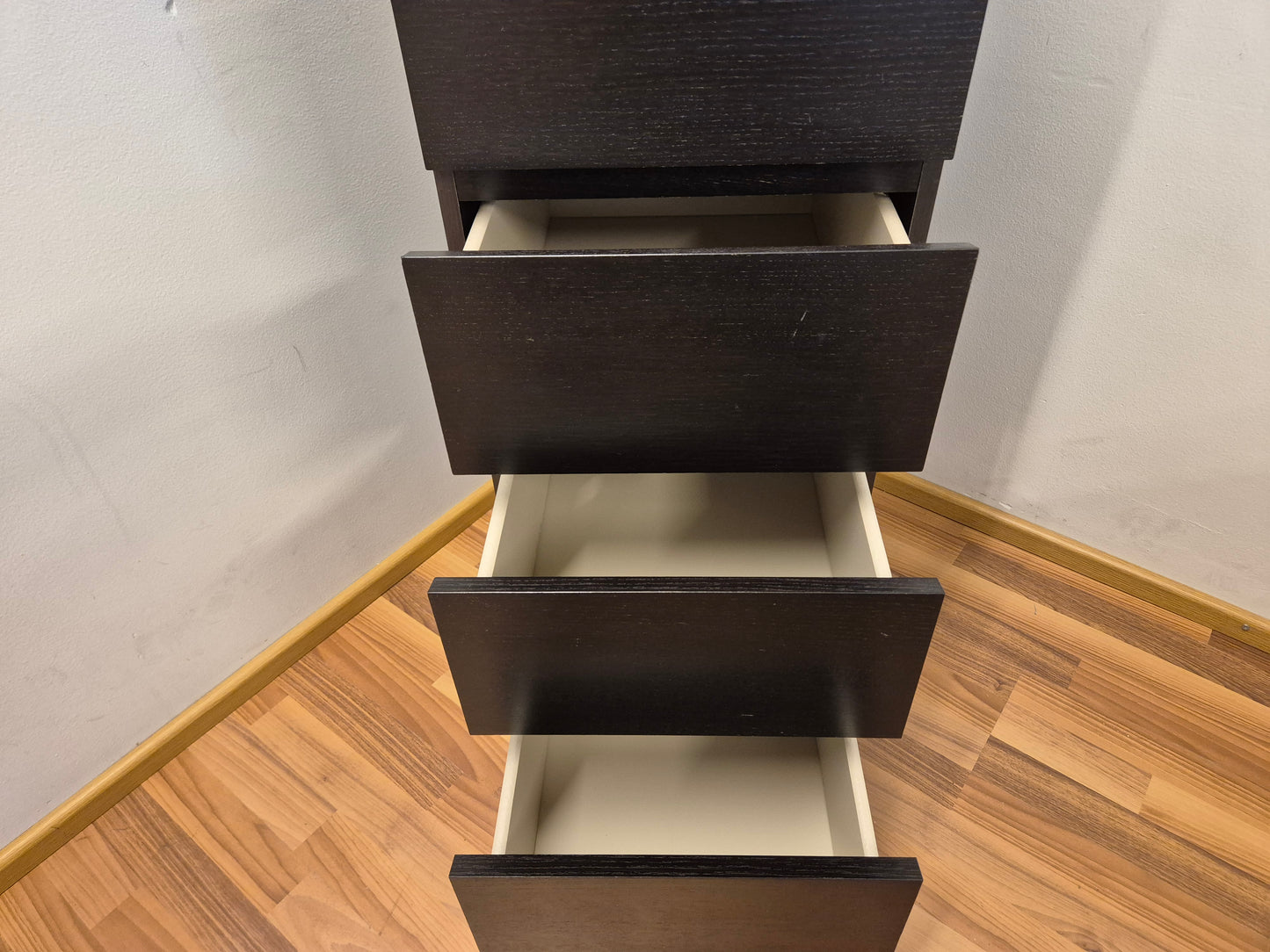 Ikea Peilillä Malm Lipasto