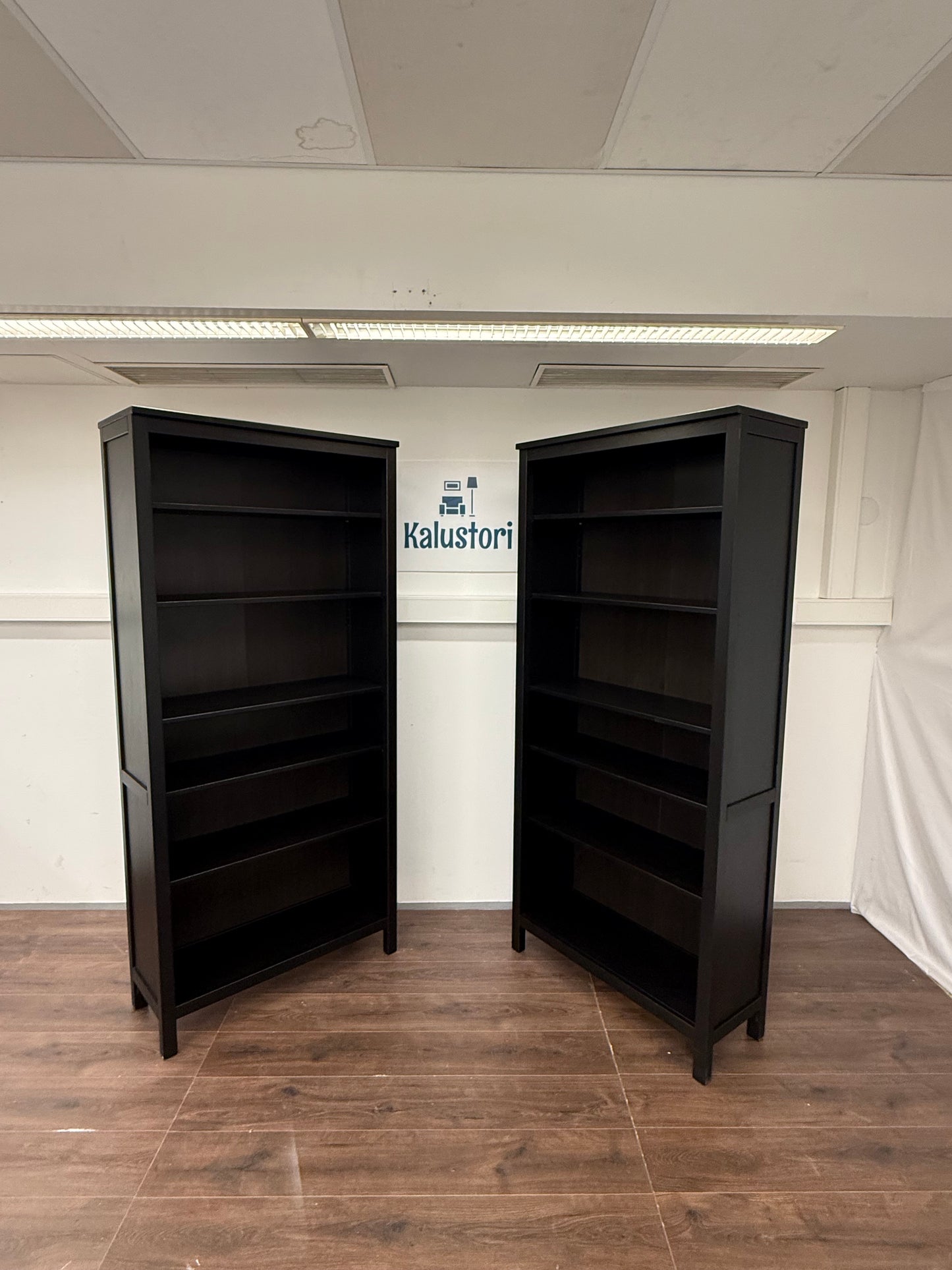 Ikea HEMNES Kirjahylly, musta , 90x197 cm 2kpl Kalustori