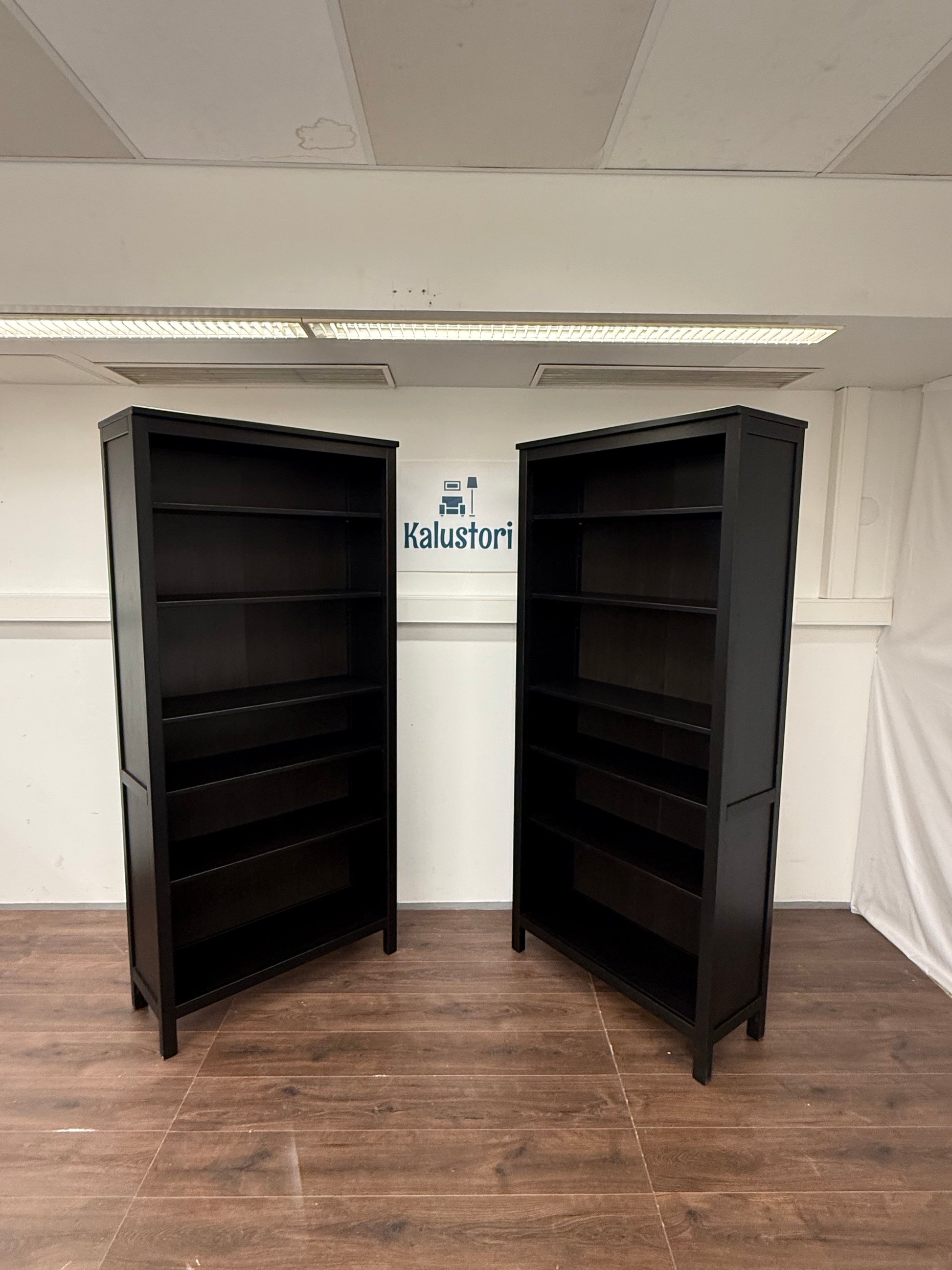 Ikea HEMNES Kirjahylly, musta , 90x197 cm 2kpl Kalustori