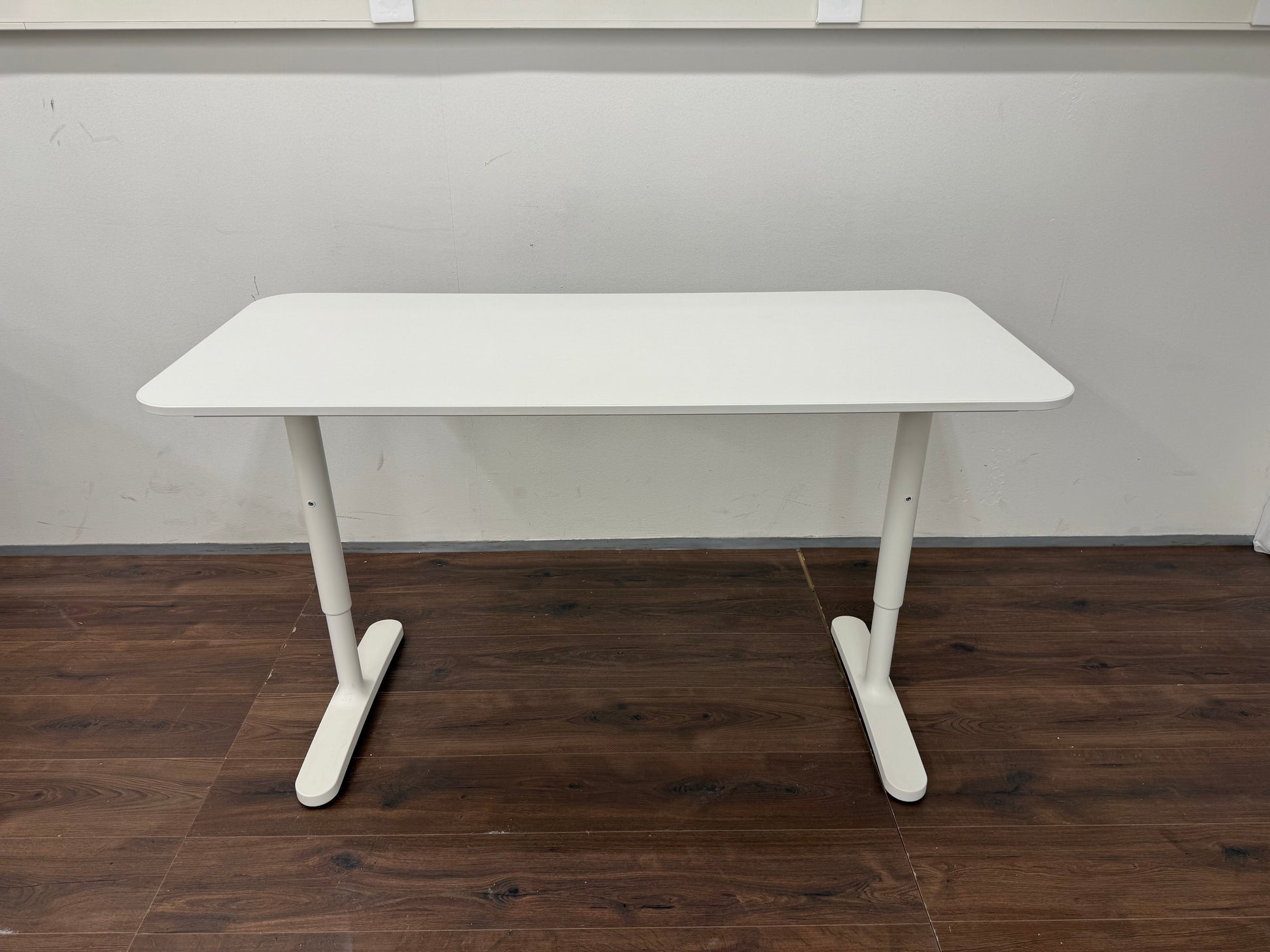 Ikea Bekant Työpöytä, säädettävä, valkoinen, 120x60 cm Kalustori