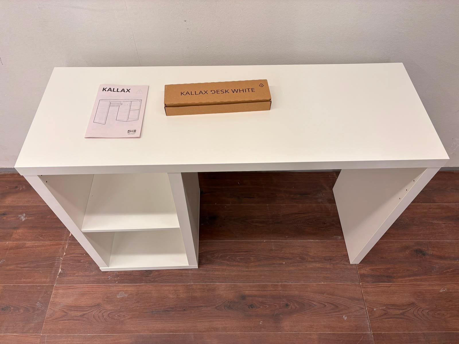UUSI Ikea KALLAX Työpöytä, valkoinen, 111x39 cm Kalustori
