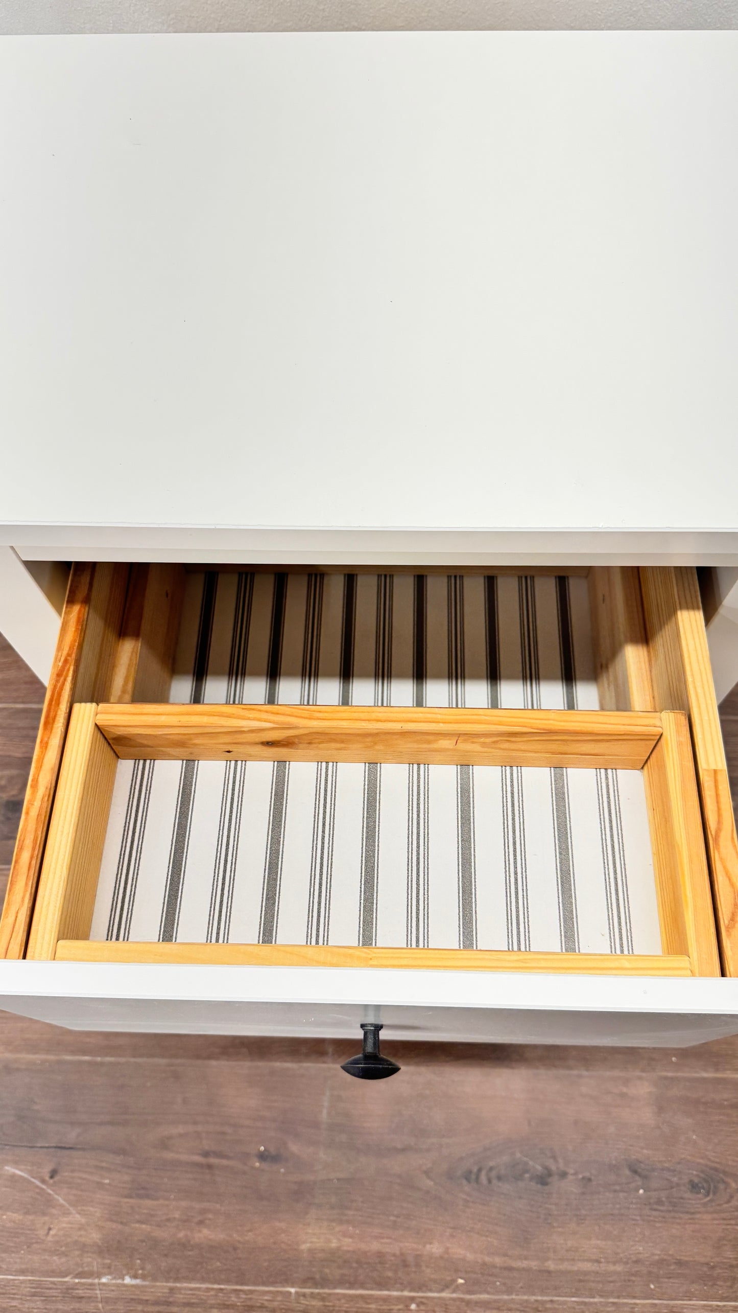 Ikea HEMNES Lipasto, 2 laatikkoa, valkoiseksi petsattu, 54x66 cm Kalustori