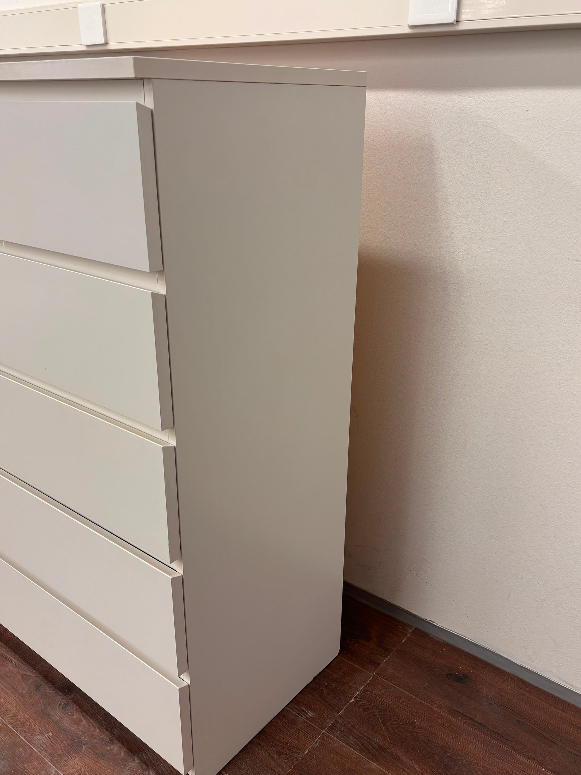 Ikea MALM Lipasto, 6 laatikkoa, valkoinen, 80x123 cm Kalustori