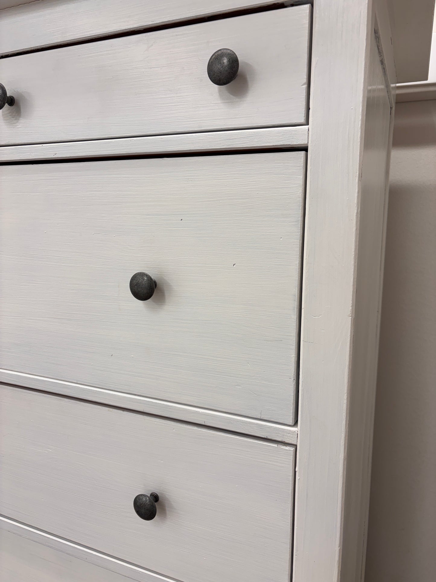 Ikea HEMNES Lipasto, 6 laatikkoa, valkoiseksi petsattu, 108x131 cm Kalustori