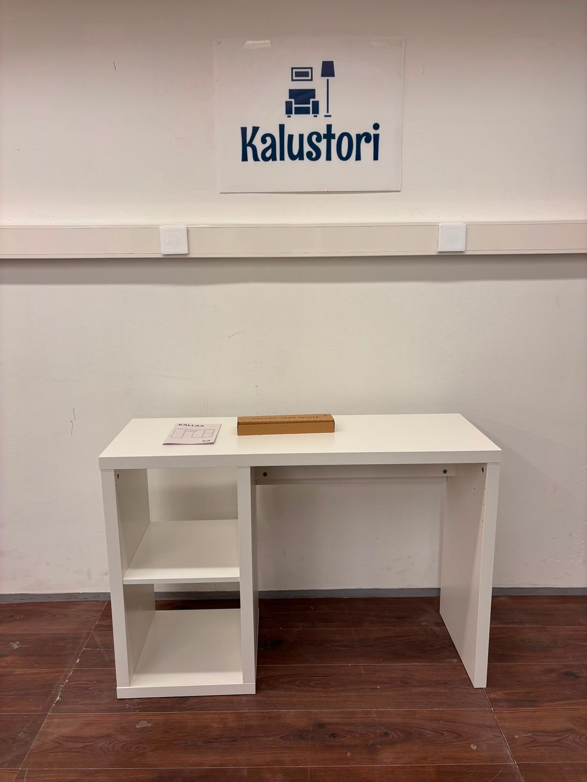 UUSI Ikea KALLAX Työpöytä, valkoinen, 111x39 cm Kalustori