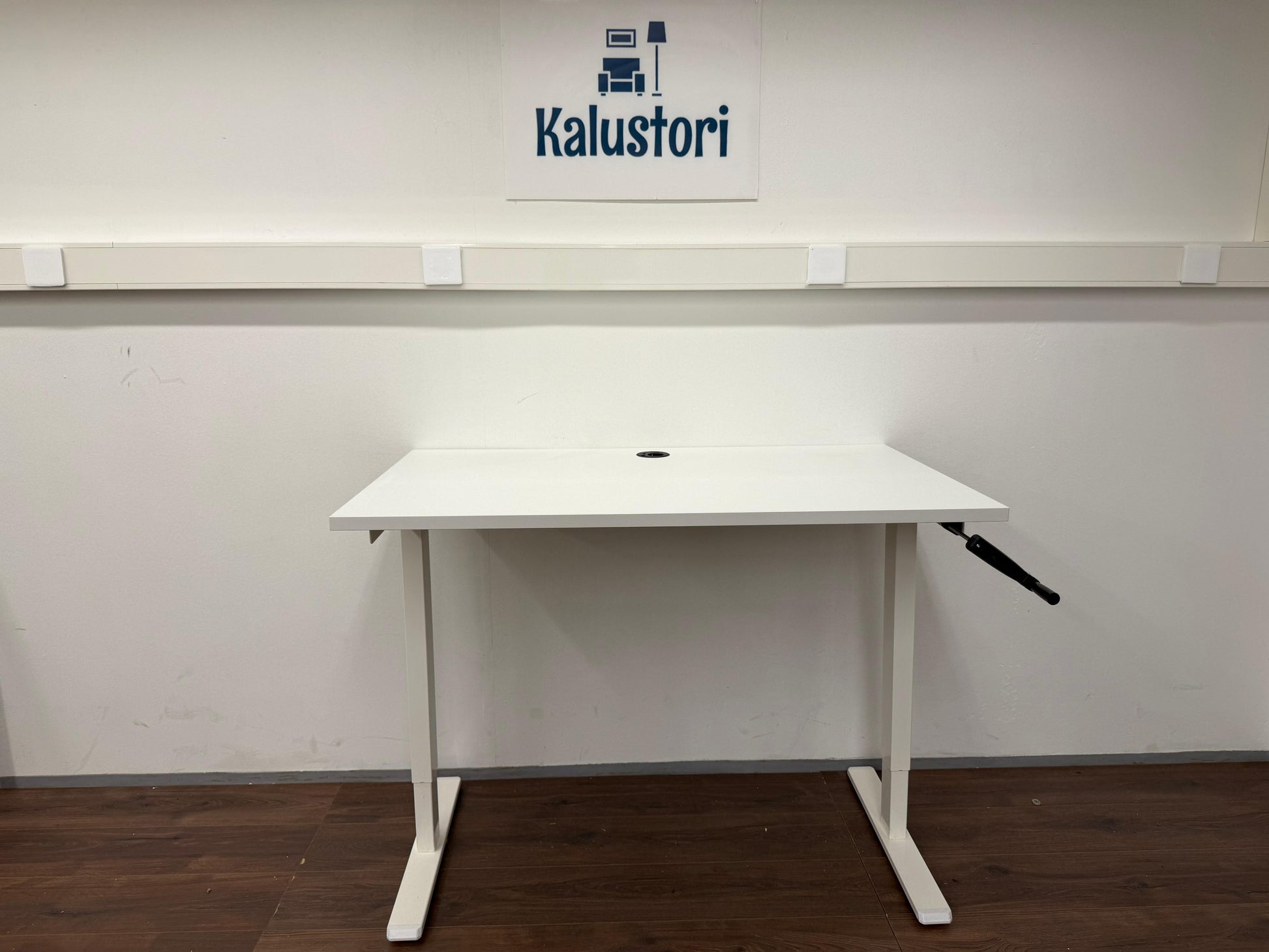 Belliani Säädettävä Työpöytä Kalustori
