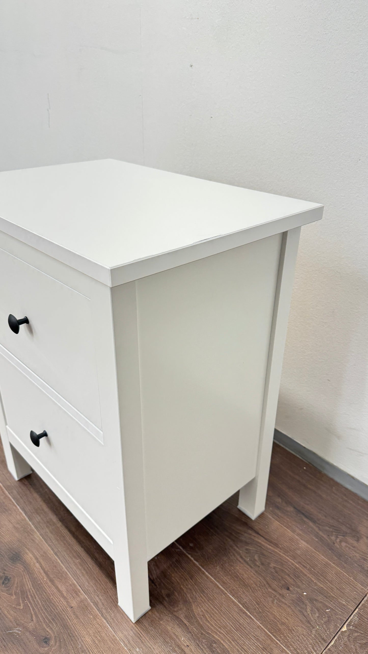 Ikea HEMNES Lipasto, 2 laatikkoa, valkoiseksi petsattu, 54x66 cm Kalustori