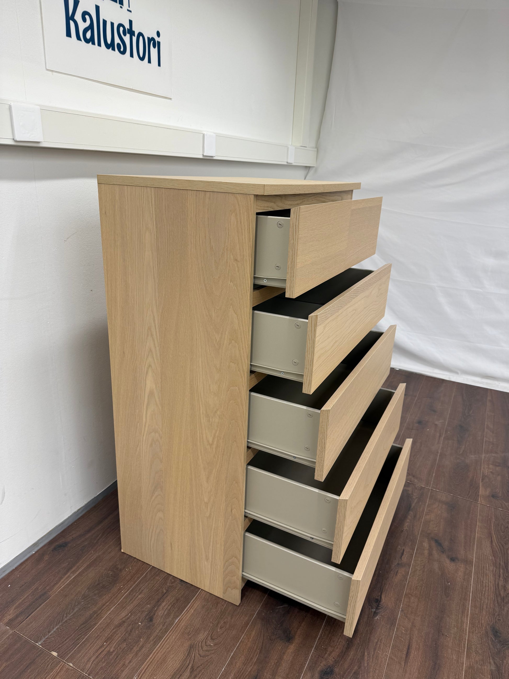 Ikea MALM Lipasto, 6 laatikkoa, vaaleaksi petsattu tammiviilu, 80x123 cm Kalustori
