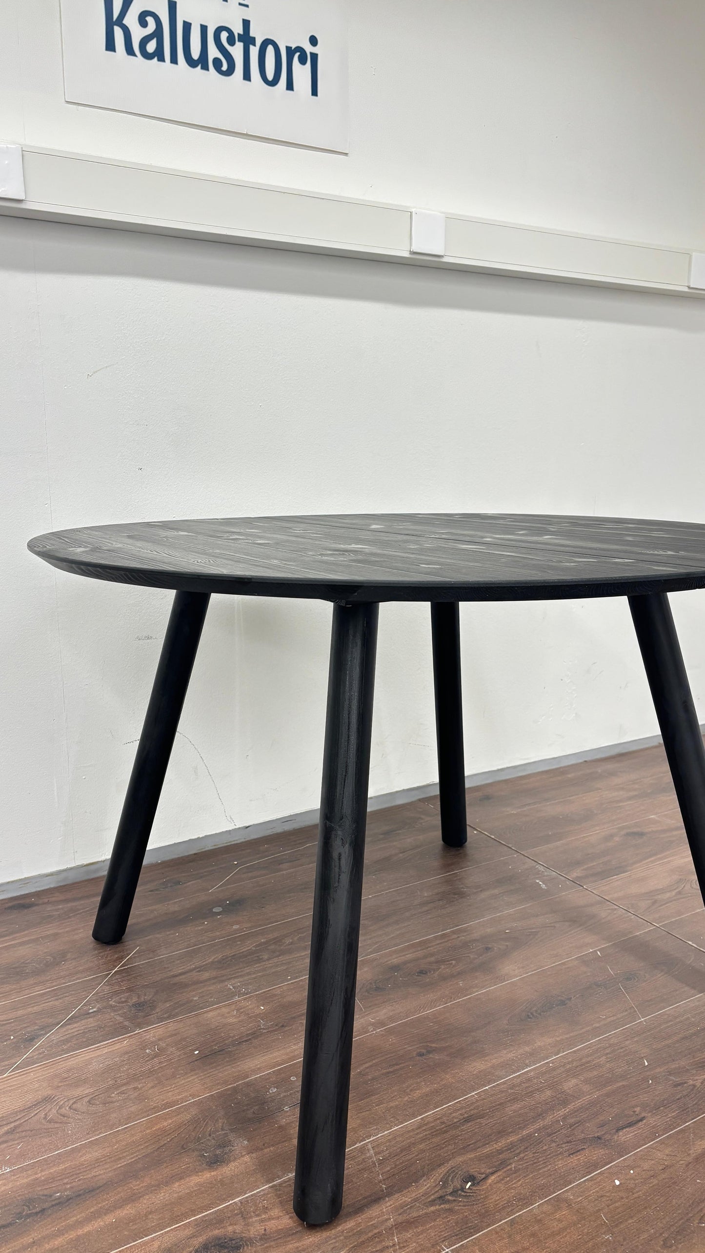 Pyöreä Ruokapöytä 115cm Kalustori