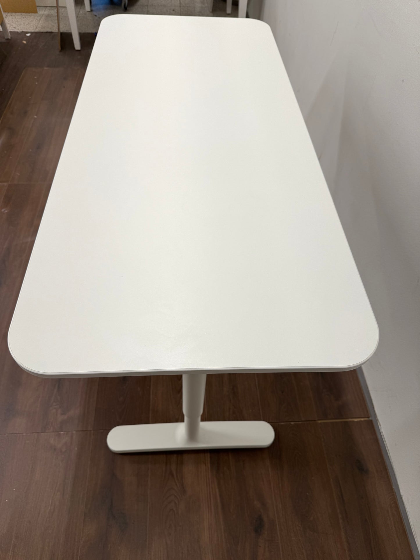 Ikea Bekant Työpöytä, säädettävä, valkoinen, 120x60 cm Kalustori