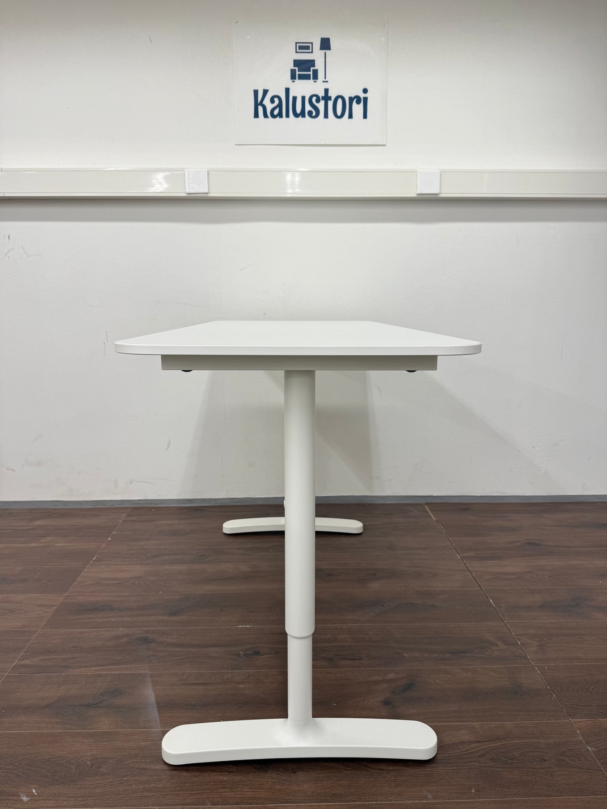 Ikea Bekant Työpöytä, säädettävä, valkoinen, 120x60 cm Kalustori