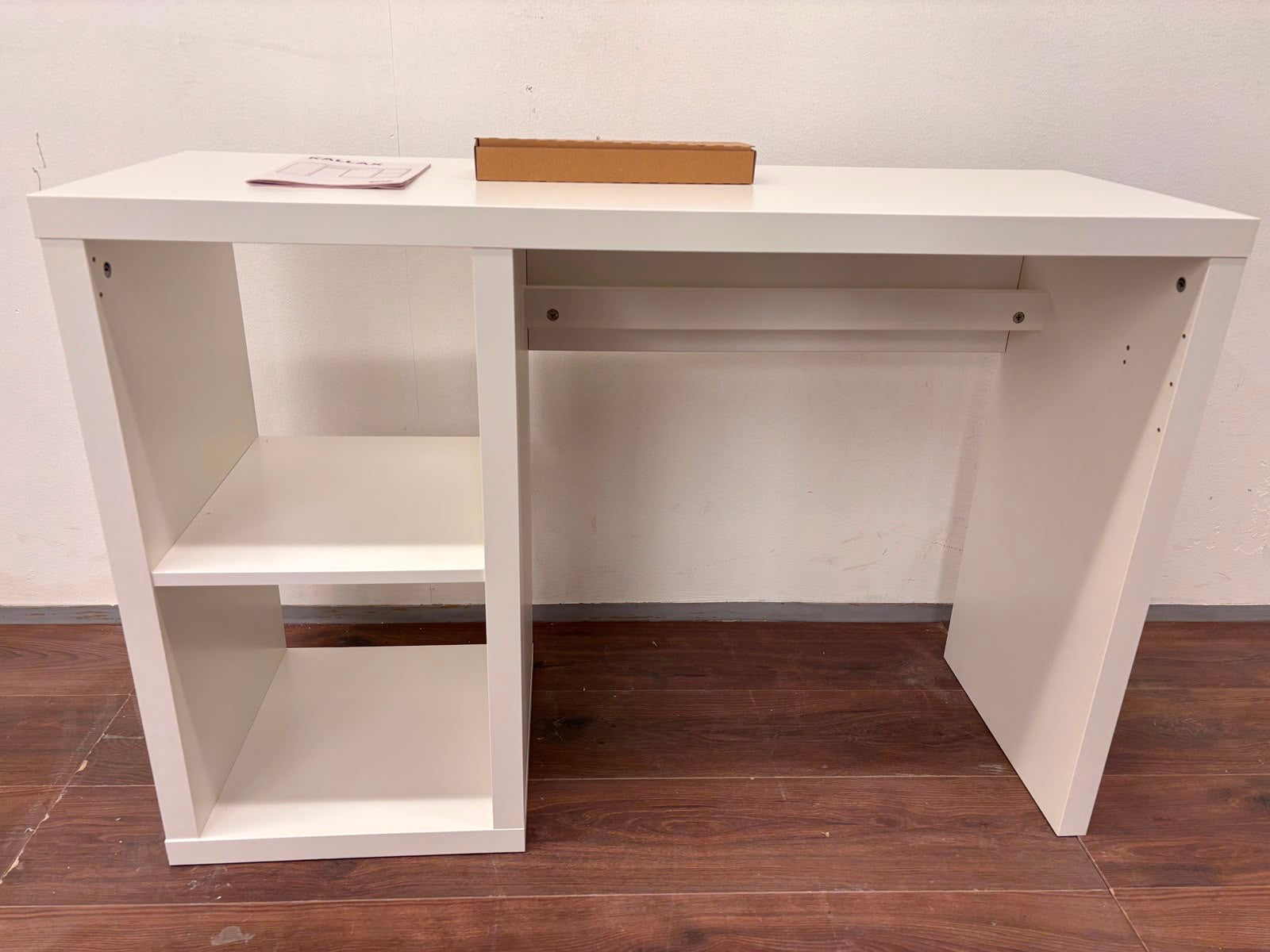 UUSI Ikea KALLAX Työpöytä, valkoinen, 111x39 cm Kalustori