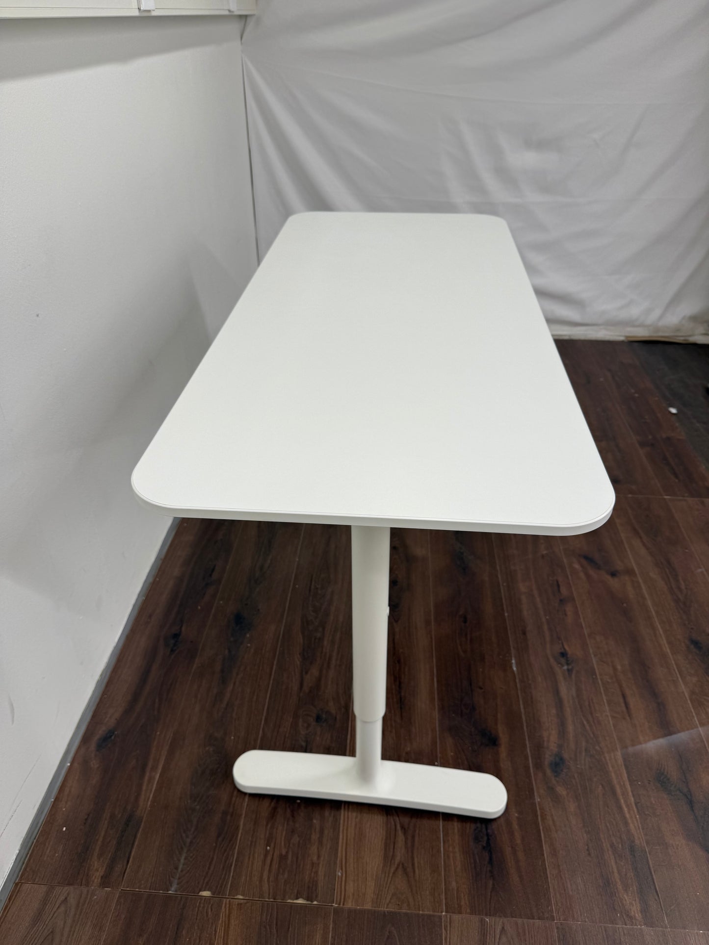 Ikea Bekant Työpöytä, säädettävä, valkoinen, 120x60 cm Kalustori