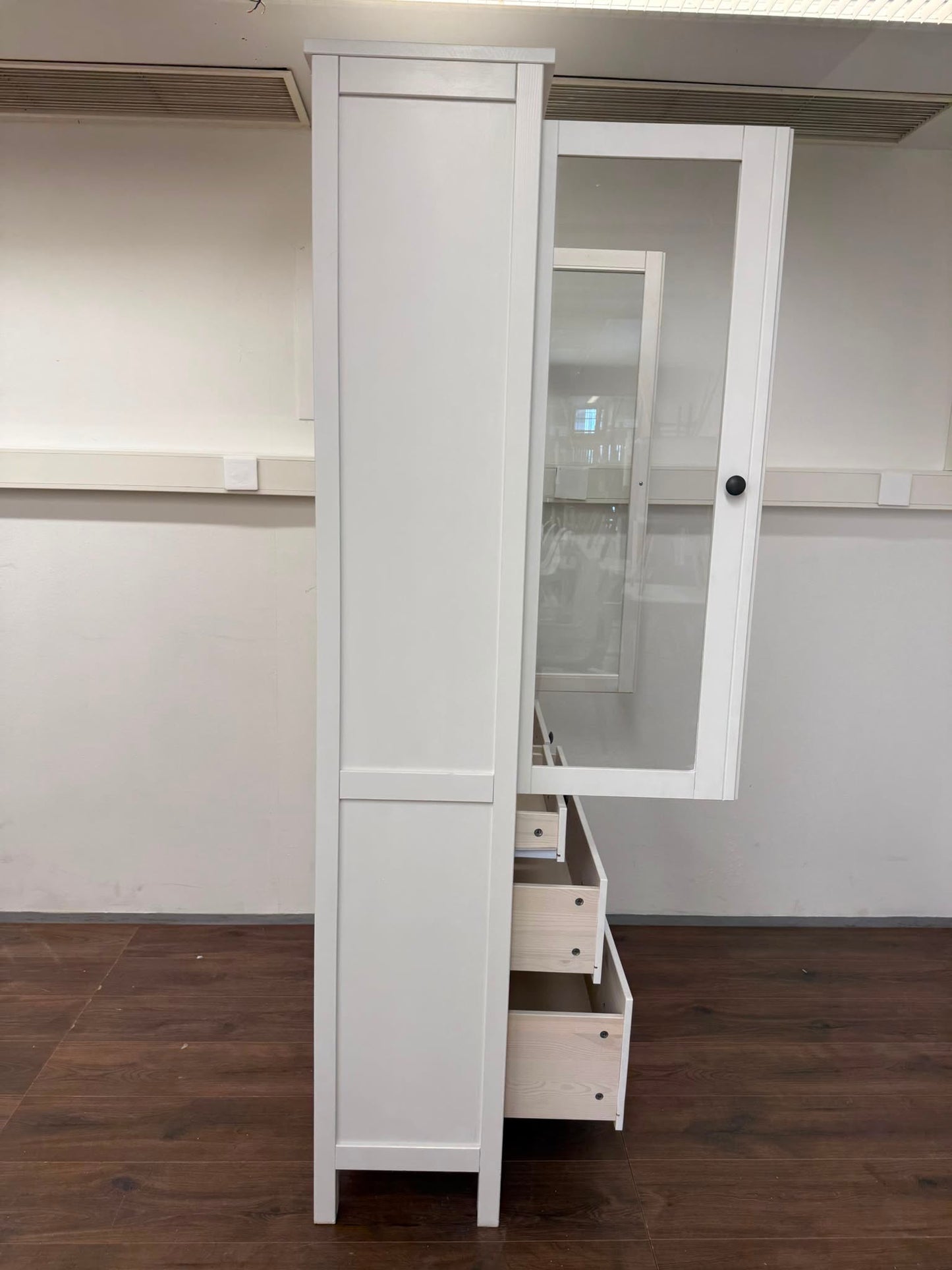 Ikea Hemnes Vitriini Kalustori