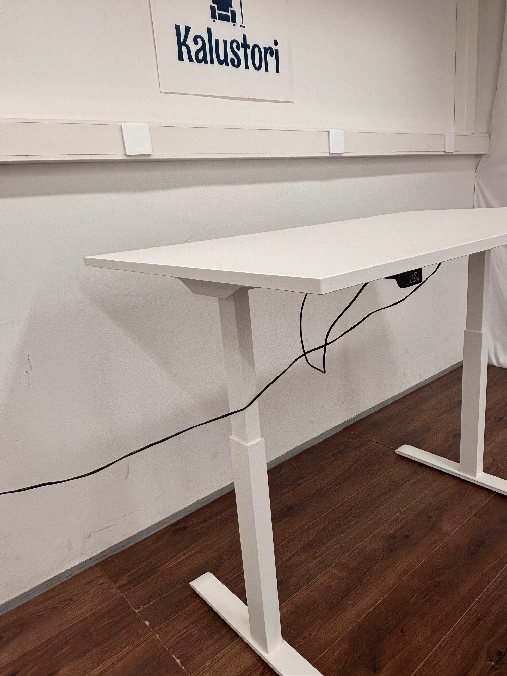 Ikea Rodulf sähköpöytä Kalustori