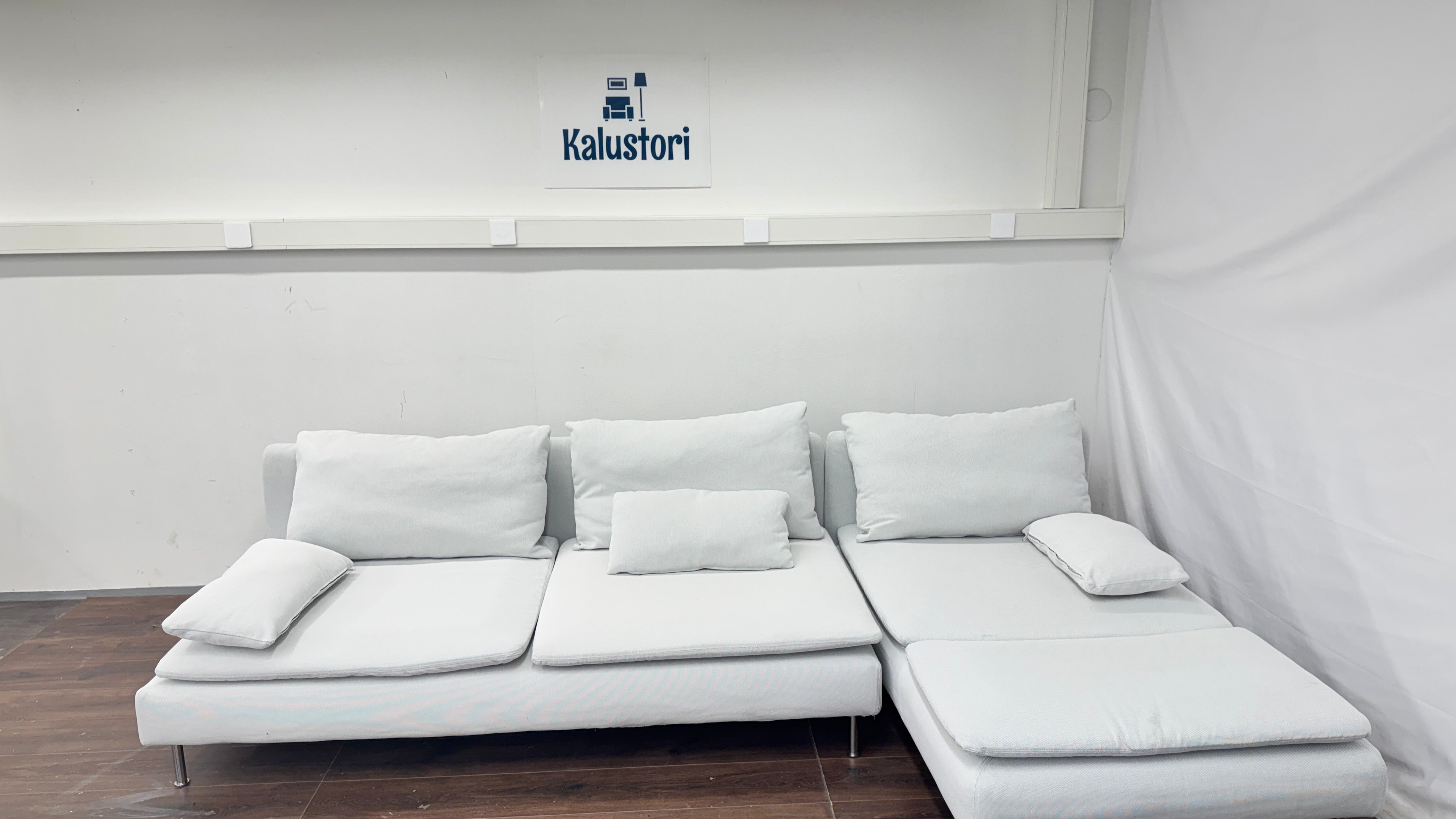 Ikea SÖDERHAMN
4:n istuttava sohva + divaani, Blekinge/valkoinen Kalustori