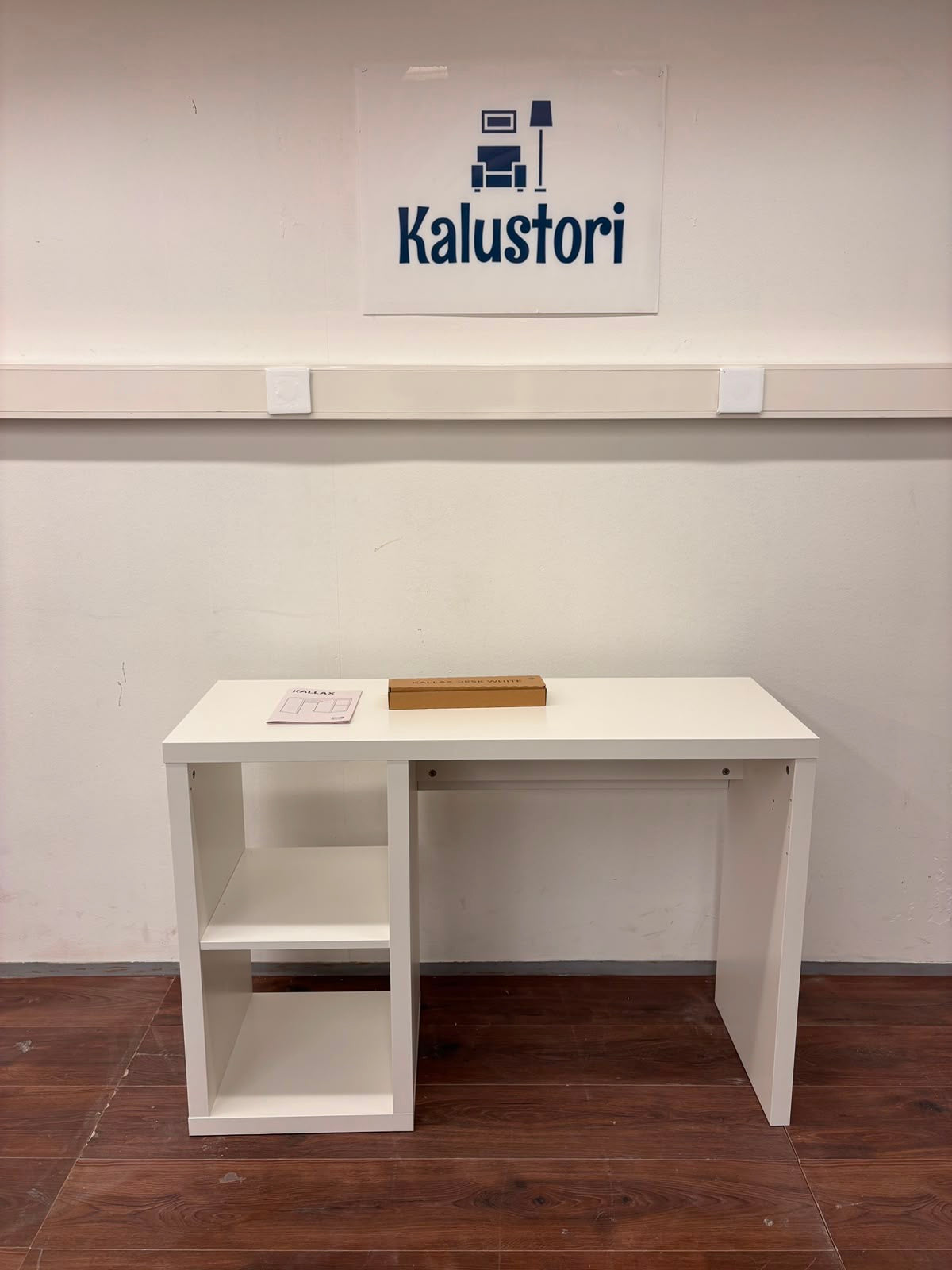 UUSI Ikea KALLAX Työpöytä, valkoinen, 111x39 cm Kalustori