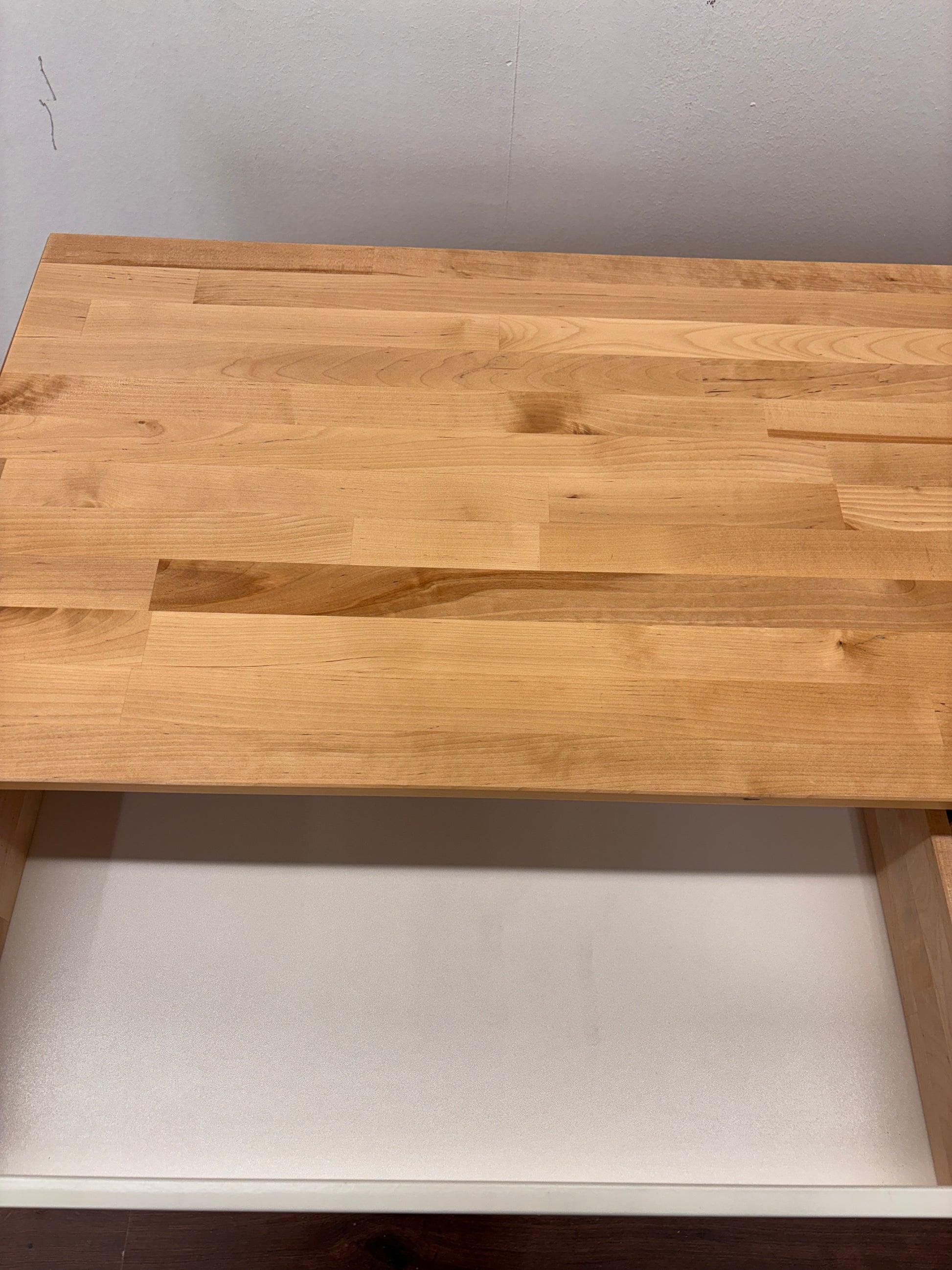 Ikea Mandal valkoinen ja luonnonvärinen kuuden laatikon lipasto Kalustori