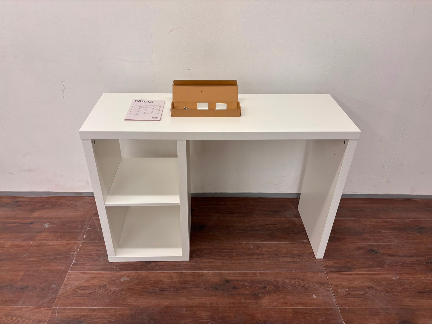 UUSI Ikea KALLAX Työpöytä, valkoinen, 111x39 cm Kalustori