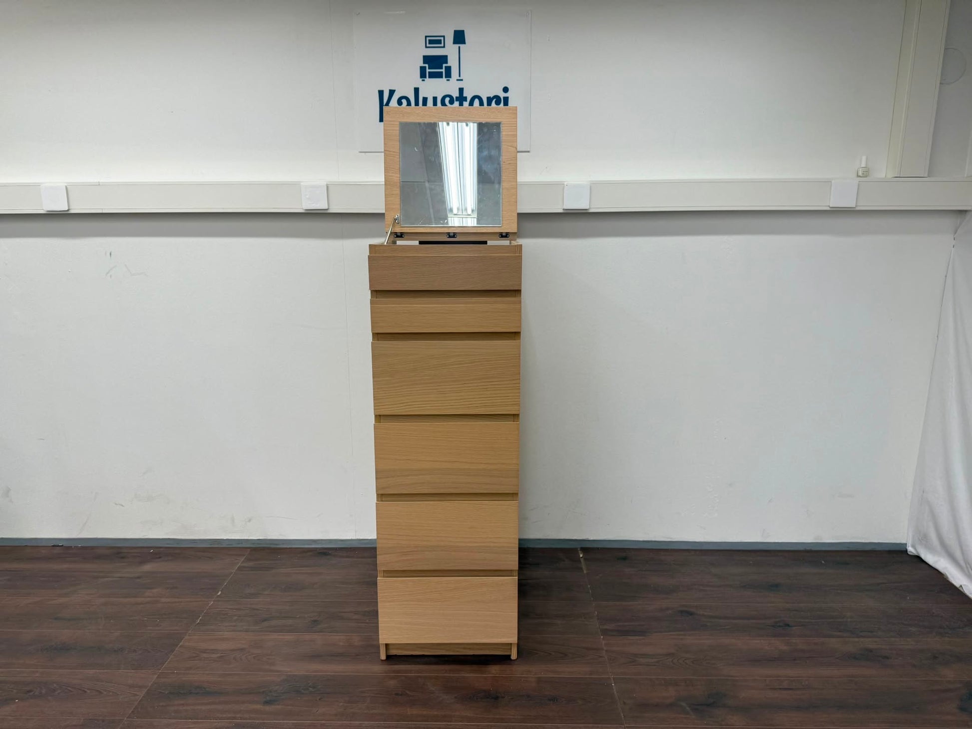 Ikea Malm Lipasto Peilillä Kalustori