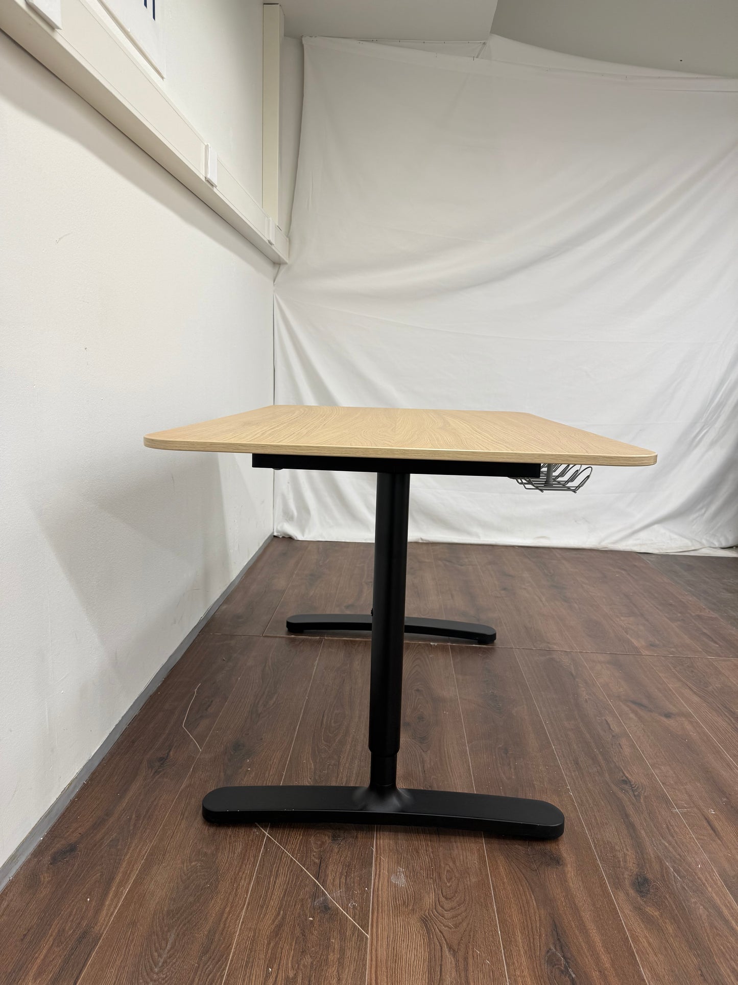 Ikea BEKANT 120-80 Työpöytä Korkeus Säädettävä Kalustori