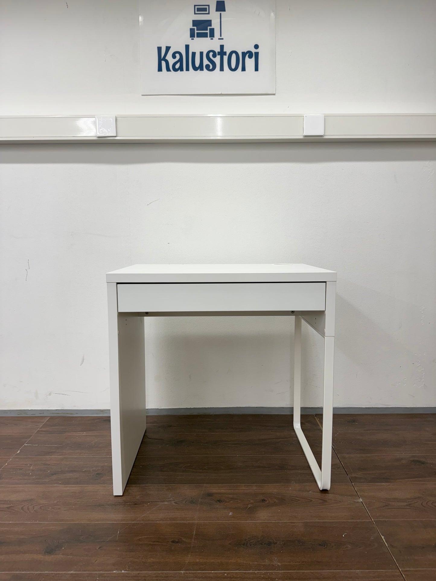 Ikea MICKE Työpöytä, valkoinen, 73x50 cm Kalustori