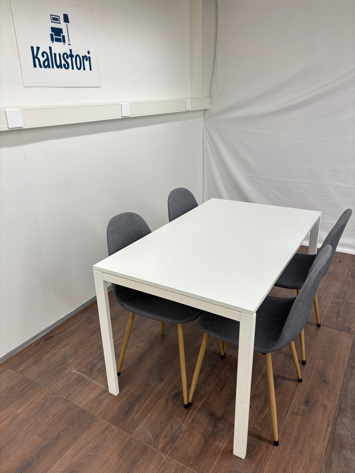 Ikea Melltorp Ruokapöytä ja 4 Tuolia Kalustori