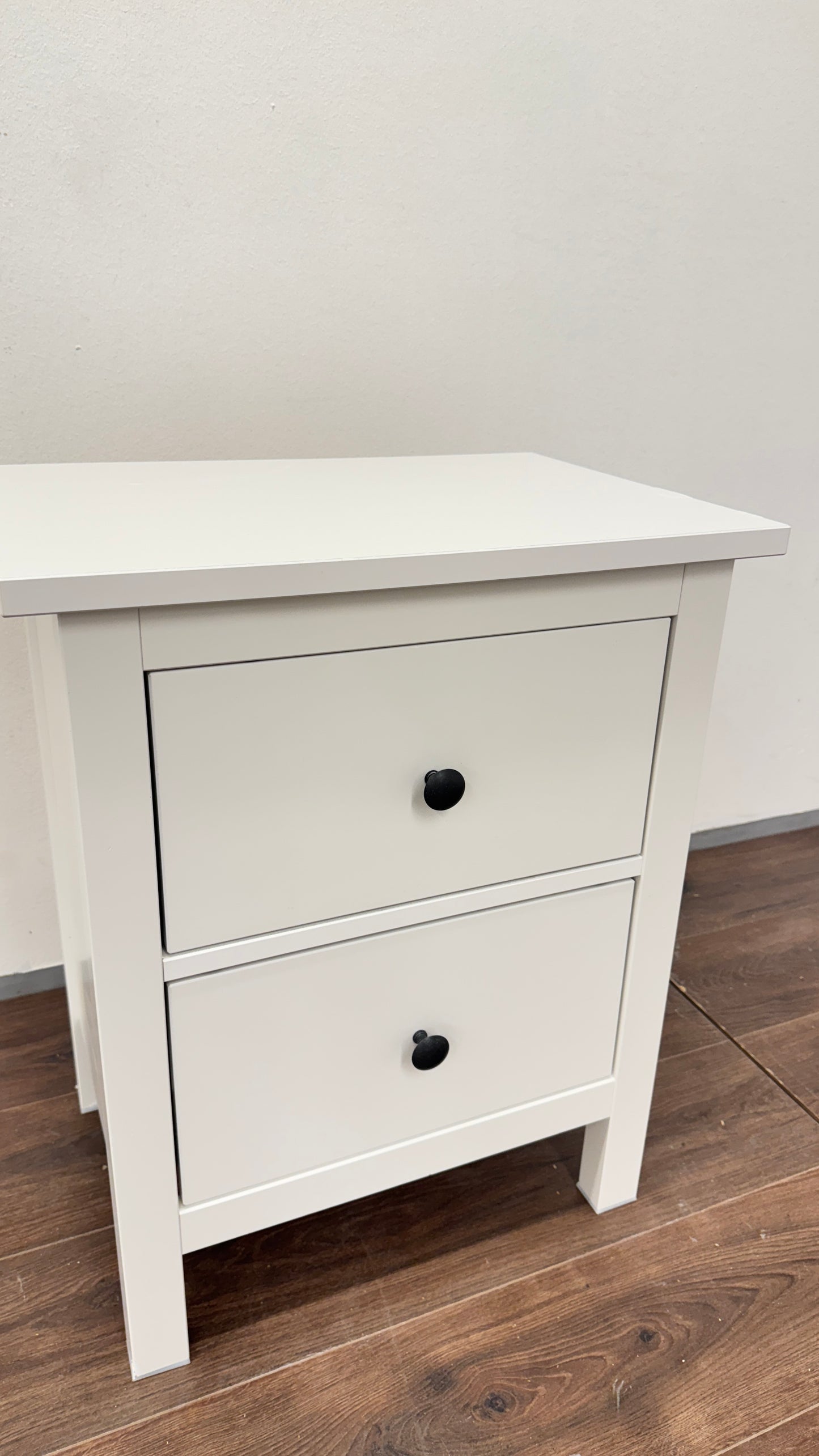 Ikea HEMNES Lipasto, 2 laatikkoa, valkoiseksi petsattu, 54x66 cm Kalustori
