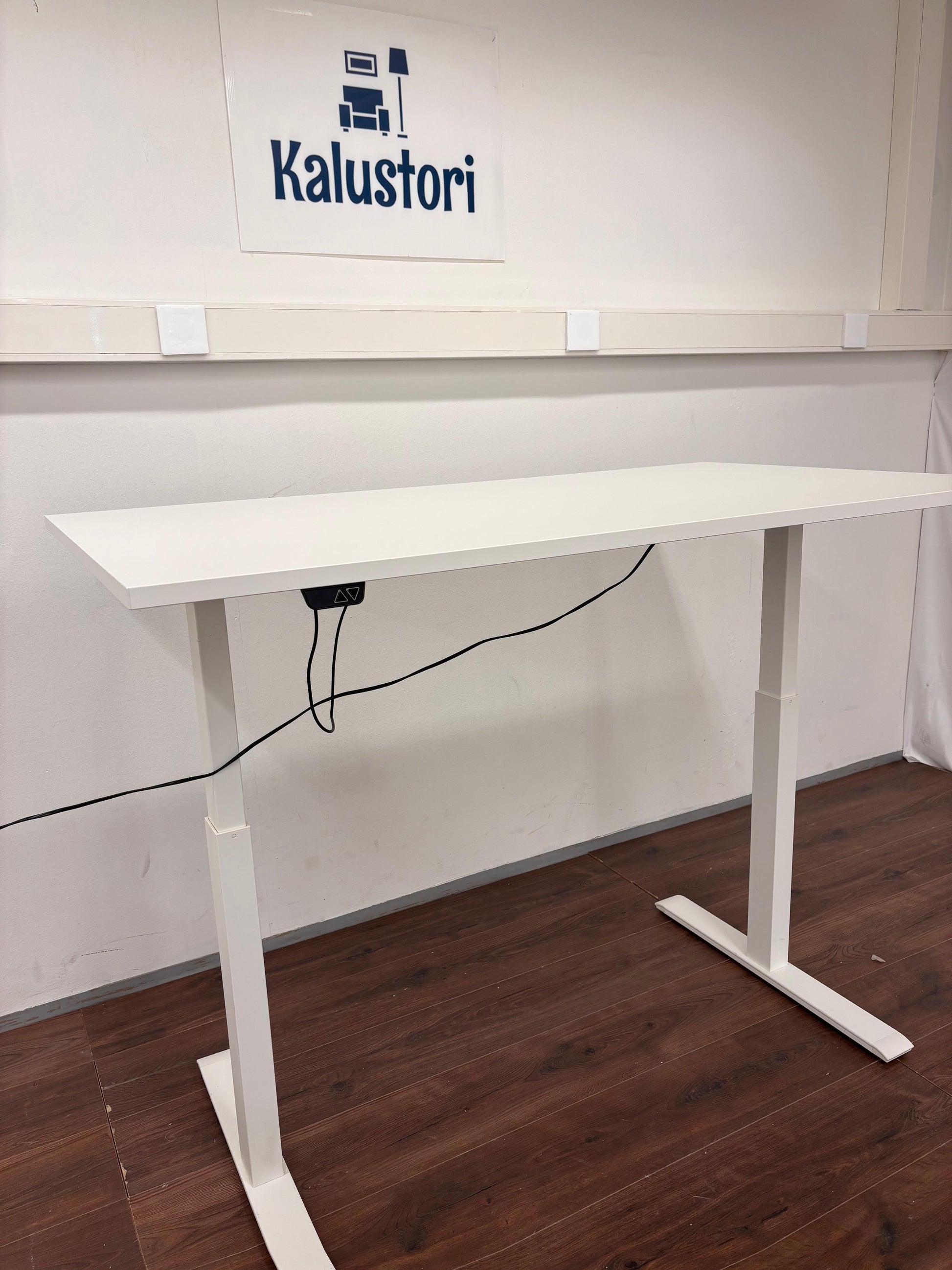 Ikea Rodulf sähköpöytä Kalustori