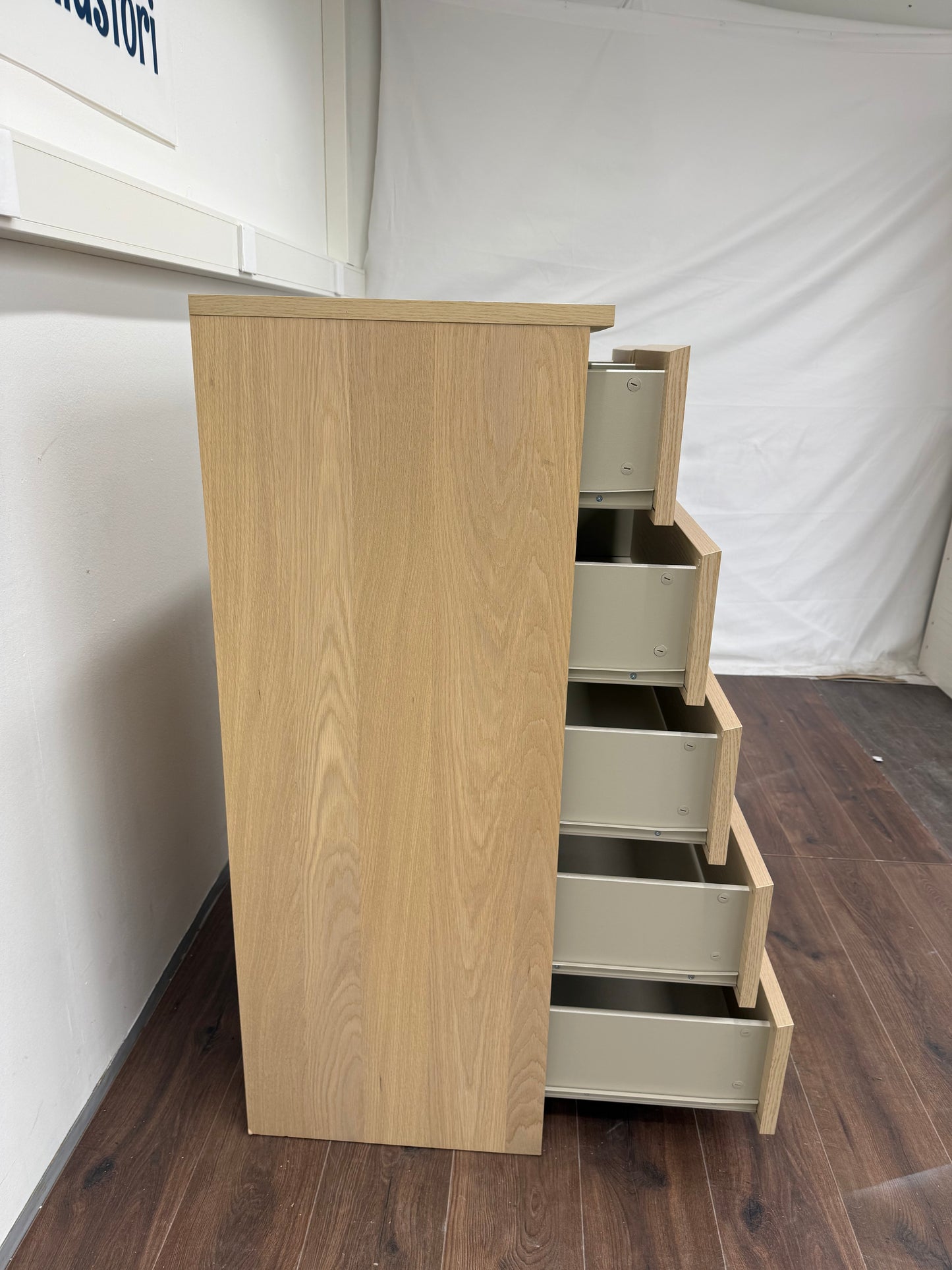 Ikea MALM Lipasto, 6 laatikkoa, vaaleaksi petsattu tammiviilu, 80x123 cm Kalustori