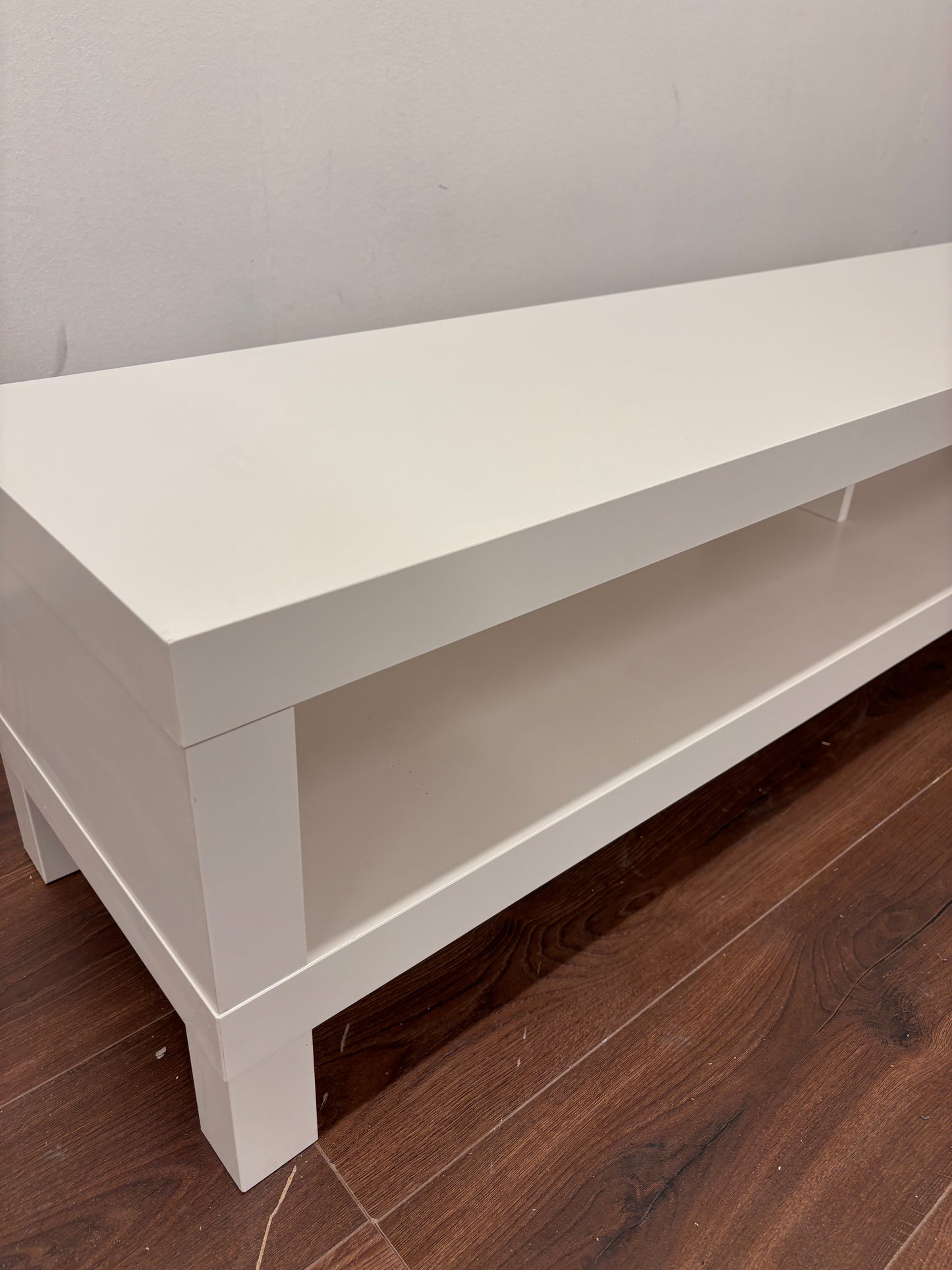 IKEA LACK tv-taso Kalustori